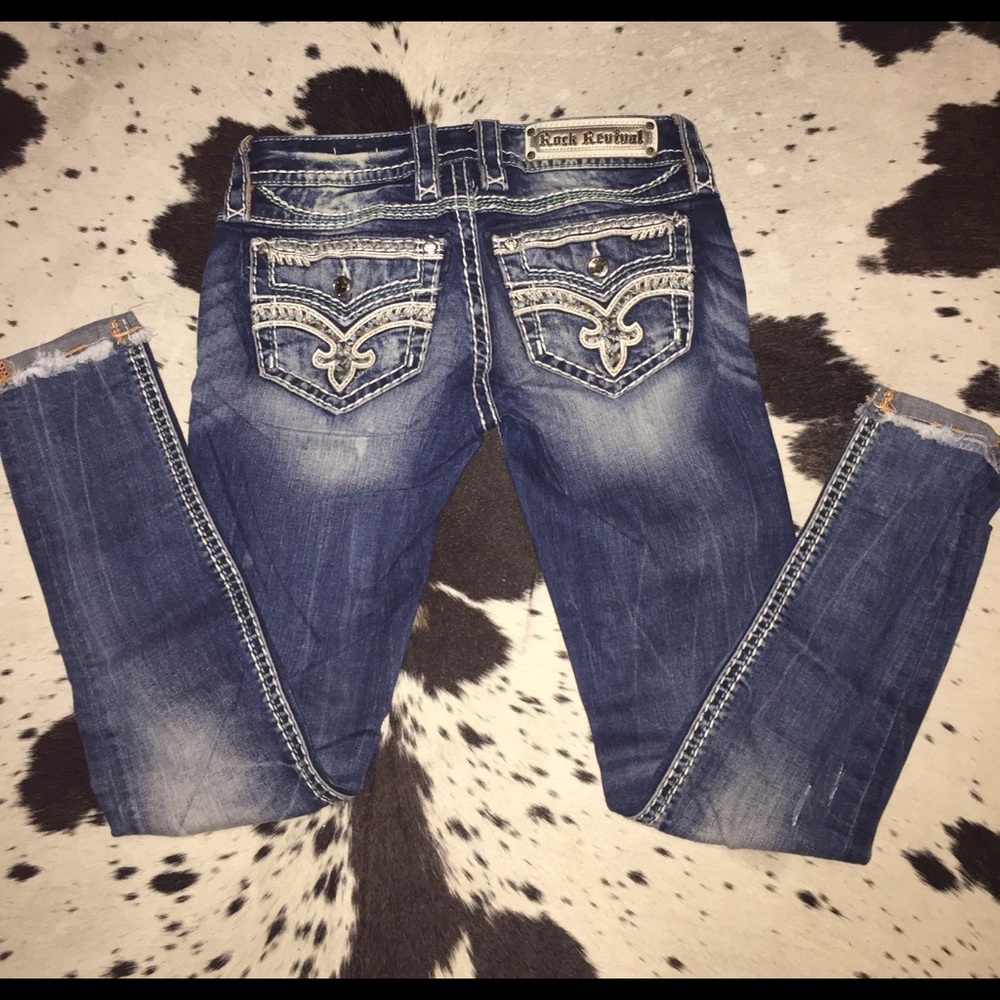 Rock Revival Ankle Jeans - Picture 2 of 5
